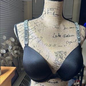 Victoria’s Secret Very Sexy Push-Up 36DD bra. Sparkly shoulder straps with logo.